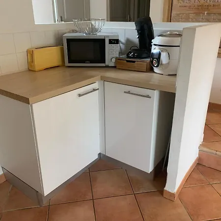 Вилла Garrigue Avec Piscine Quartier Planette A Ним