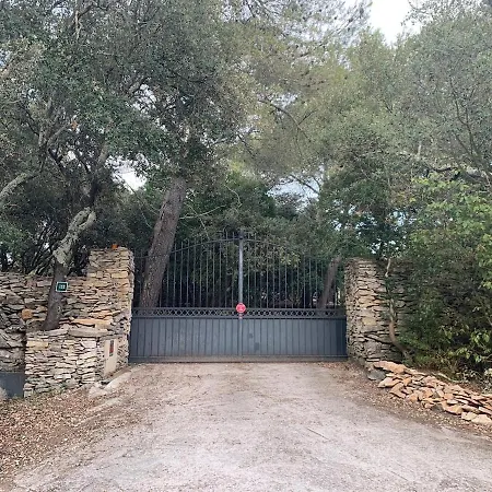 Garrigue Avec Piscine Quartier Planette A * Ним