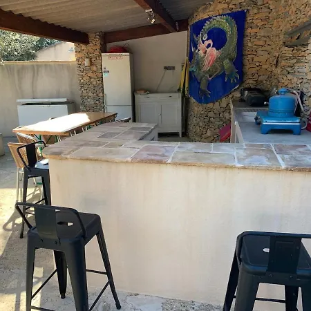 Garrigue Avec Piscine Quartier Planette A Вилла Ним
