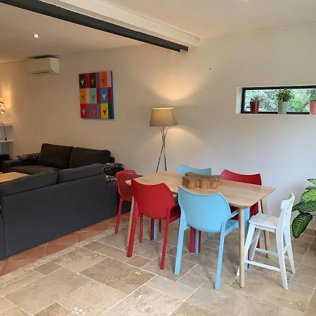 Garrigue Avec Piscine Quartier Planette A Вилла