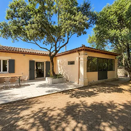 Garrigue Avec Piscine Quartier Planette A Nîmes